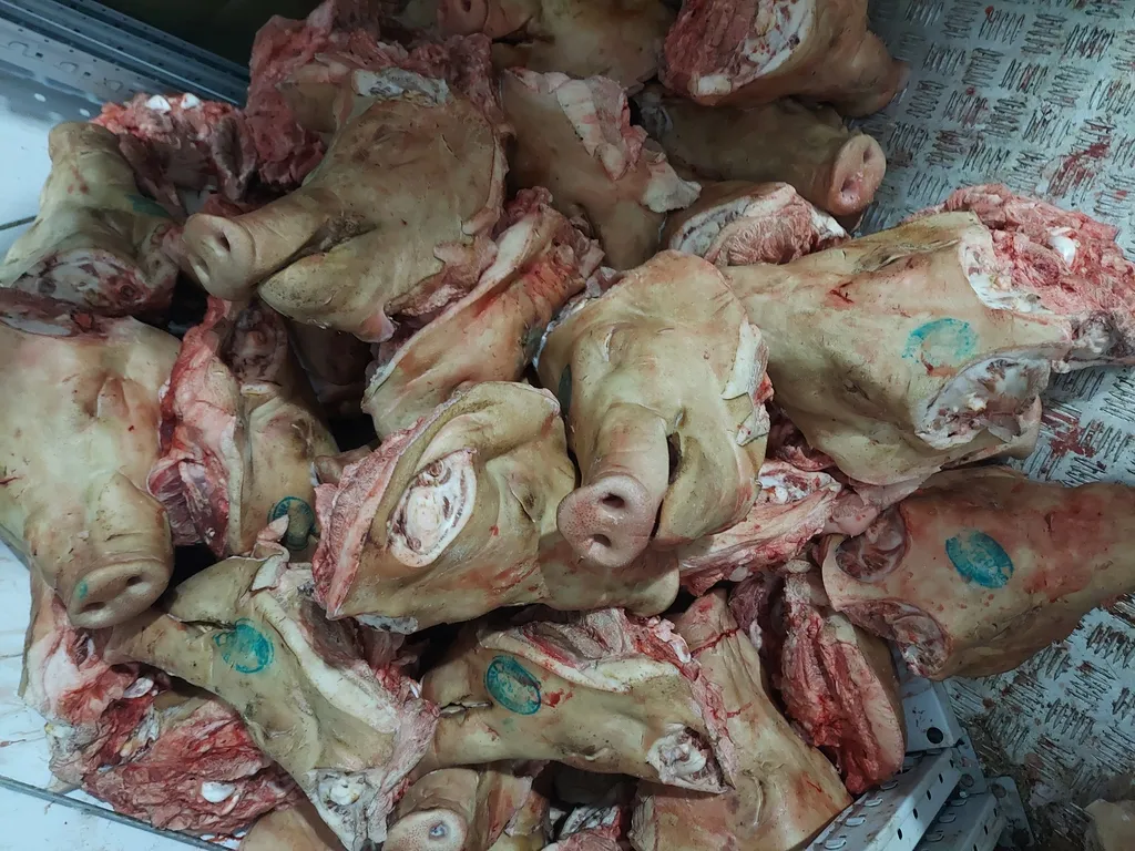 головы свиные ограбленные  в Самаре