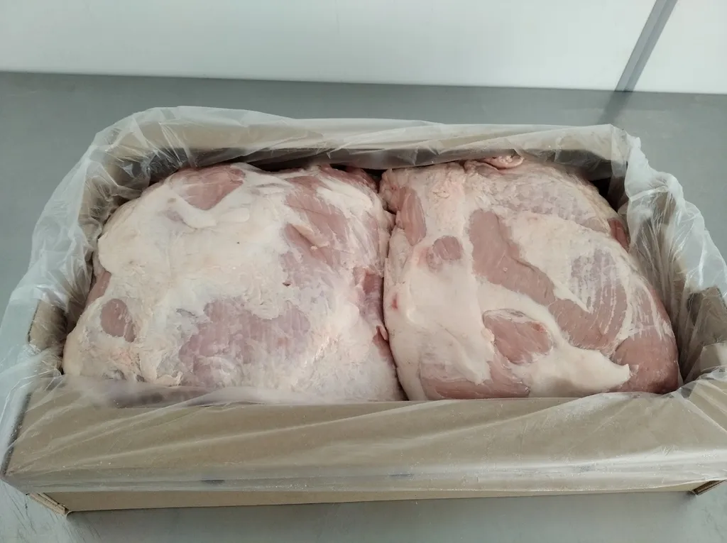 фотография продукта Окорок свиной без кости